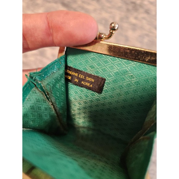 Vintage Genuine Eel Skin Kiss Lock Coin Purse Rare Color Green Made in Korea - Picture 5 of 6